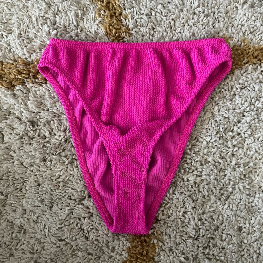 Good American Always Fits Good  Waist Cheeky bikini bottom. Size 1/2